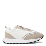 Zapatillas deportivas negras con detalles en gamuza y cuero sintético.