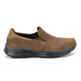 Mocasines Skechers Relaxed Fit®: Glides - Calculous de cuero color marrón, con horma ancha, plantilla Gel Infused Memory Foam y suela negra.