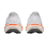 Championes de running Nike Pegasus 41, color blanco con detalles en naranja y azul.