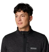 Campera polar Columbia con cierre frontal, bolsillos laterales con cierre y logo de la marca bordado en el pecho.