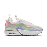 Championes Nike Air Max Furiosa de mujer, color blanco con detalles en verde, lila y rosa.