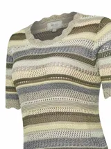 Remera de calado rayado con cuello redondo y manga corta. Confeccionada en algodón orgánico con lurex.