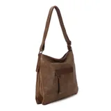 Cartera de cuero color marrón claro, con bolsillo frontal con tapa y cierre. Incluye división interna, bolsillos internos y bolsillo trasero con cierre. Tiene correa larga regulable y asa de mano.