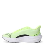 Championes de running Puma modelo Darter Pro para hombre, color negro con detalles en plateado y blanco. Cuentan con una parte superior de malla transpirable, entresuela Profoam para amortiguación reactiva y cierre de cordones.