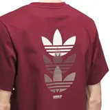 Remera bordó de corte clásico con logo Adidas bordado en el pecho.