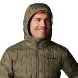 Campera termorreflectante de hombre, color verde militar, con aislamiento de plumón y resistencia al agua.