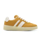 Championes deportivos American Sport Resh 4.0 color mostaza con detalles en blanco, cordones blancos y suela beige.