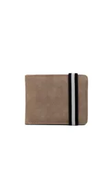 Billetera color beige de símil cuero con galón elastizado marrón y blanco. Interior con doble compartimento para billetes, visor y tarjeteros.