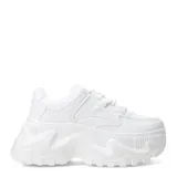 Zapatillas deportivas color beige con plataforma gruesa y acordonadas.