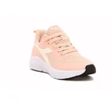 Championes deportivos Diadora modelo Orion para mujer, color rosa pálido con logo lateral en color crema. Tienen capellada de malla transpirable, cordones a tono y suela blanca con puntera de goma negra.