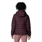 Campera puffer color borgoña con capucha, cierre frontal y bolsillos laterales con cierre. El forro termorreflectivo Omni-Heat™ retiene el calor mediante puntos plateados que reflejan el calor corporal. El aislamiento Thermarator™ 100 % poliéster reciclado te mantiene abrigado con fibras sintéticas livianas que retienen el calor incluso cuando están mojadas.