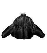 Campera bomber negra de tafeta capitoneada tornasol con cuello alto y bolsillos cargo. Tiene cierre frontal y corte holgado.