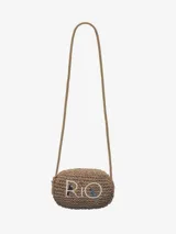 Bolso pequeño de tejido artesanal color marrón claro, con diseño frontal bordado con la palabra 'RIO' y motivos florales y de aves. Tiene correa larga y cierre superior con cremallera.