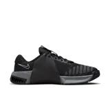 Championes Nike Metcon 9 de entrenamiento, color negro con detalles en gris y logo blanco.