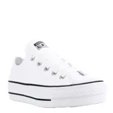 Championes urbanos Converse All Star Chuck Taylor Lift, color blanco con plataforma y detalles en negro.