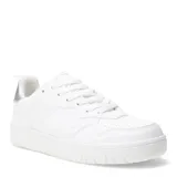 Championes urbanos blancos con detalle plateado en el talón.