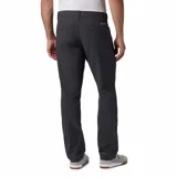 Pantalón negro de corte recto, con tecnología Omni-Shade UPF 50 y Omni-Shield.