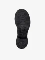 Bota de media caña color negro, confeccionada en piel vacuna, con elástico lateral, tirador trasero, suela XL EXTRALIGHT de EVA y tacón de 7 cm.