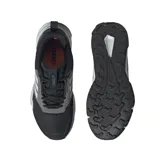 Championes de trail running Adidas Terrex Tracefinder 2, color negro con detalles en gris y blanco.