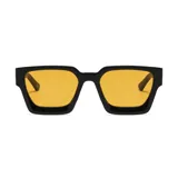 Lentes de sol unisex, con montura cuadrada de plástico reciclado color negro y lentes amarillas con filtro UV 400.