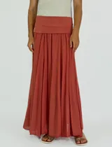 Pollera larga de algodón color gris, con cintura ancha elastizada.