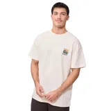 Remera manga corta color beige con estampado pequeño en el frente con el logo de la marca Rusty.