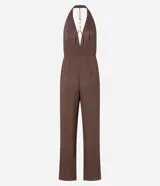 Mono pantalón largo de satén texturizado color marrón chocolate, con escote halter y espalda descubierta.