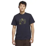 Remera Adidas de manga corta, color azul marino, con estampado amarillo de estilo caricaturesco con motivos de fútbol.