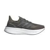Championes de running Adidas Ultraboost 5, color verde oliva con detalles en gris y suela blanca.