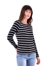 Remera de punto a rayas horizontales blancas y negras, de manga larga y corte ajustado.