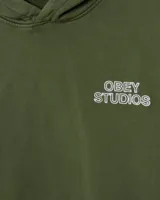 Buzo hoodie verde militar con capucha y bolsillo tipo canguro. Estampado frontal con el logo de Obey Studios en blanco.
