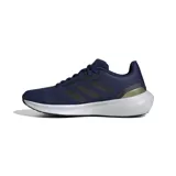 Zapatillas de running con mediasuela Cloudfoam para una pisada cómoda, parte superior textil y suela de goma para un excelente agarre.