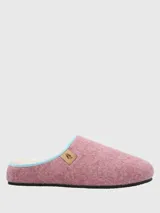Pantuflas grises de fieltro con plantilla de fieltro y borde superior celeste.