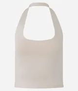 Blusa frente única color beige, con escote cuadrado y bretel ajustado en el cuello. Confeccionada en microfibra, es sin mangas y de corte ajustado.