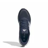 Championes Adidas Runfalcon 5 color azul marino con detalles en blanco. Capellada de mesh transpirable, entresuela Cloudfoam y suela Adiwear de goma.