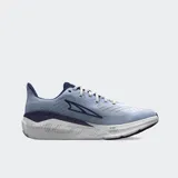 Championes de running Altra Experience Form, color celeste con detalles en azul marino y suela blanca.