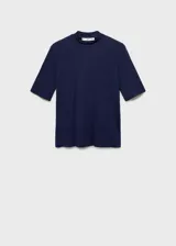 Camiseta azul marino de cuello alto, manga corta y corte ajustado.