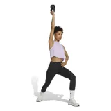 Musculosa deportiva Adidas Train Essentials Boxy Workout Tank Top color lila con logo blanco estampado en el pecho.