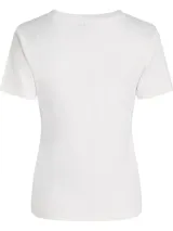 Remera blanca de algodón con cuello en V y logo de la marca bordado en el pecho.