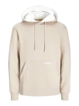 Canguro color beige con capucha, cordones ajustables, mangas largas con costura set-in y bolsillo tipo canguro. Estampado con el logo de la marca en el pecho.