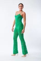Body verde Benetton de corte ajustado con tirantes finos regulables.