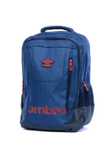 Mochila de color azul oscuro con textura jaspeada, detalles en azul más oscuro y cierres en color rojo. Presenta el logo de Umbro bordado en la parte superior y estampado en la parte inferior.