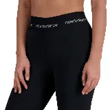 Calza deportiva larga de cintura alta New Balance, color negro, con logo de la marca en la cintura.