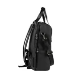 Bolso matero negro con diseño 3 en 1: se puede usar como mochila, bolso de mano o bandolera. Confeccionado en PU resistente, cuenta con compartimento para notebook, mate y termo. Tiene acceso con cierre, bolsillos internos y externos, correa regulable y herrajes plateados.