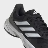 Championes Adidas CourtJam Control 3 Clay Tennis, color negro con detalles en gris y blanco.
