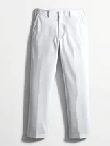 Pantalón de trabajo blanco, diseñado para máxima resistencia y durabilidad, con refuerzos en zonas de desgaste.