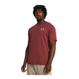 Remera celeste de Under Armour, corte clásico, mangas cortas y logo estampado en el pecho.