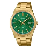 Reloj Casio dorado con esfera verde con diseño de tablero de ajedrez, agujas y marcadores dorados, indicador de fecha y pulsera de acero inoxidable dorada.