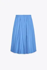 Falda midi de popelina blanca con cintura elastizada y corte evasé.