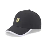 Gorra Puma Ferrari SPTWR Race BB, color negro con visera curva y borde blanco. Presenta el logo de Ferrari bordado en el frente.